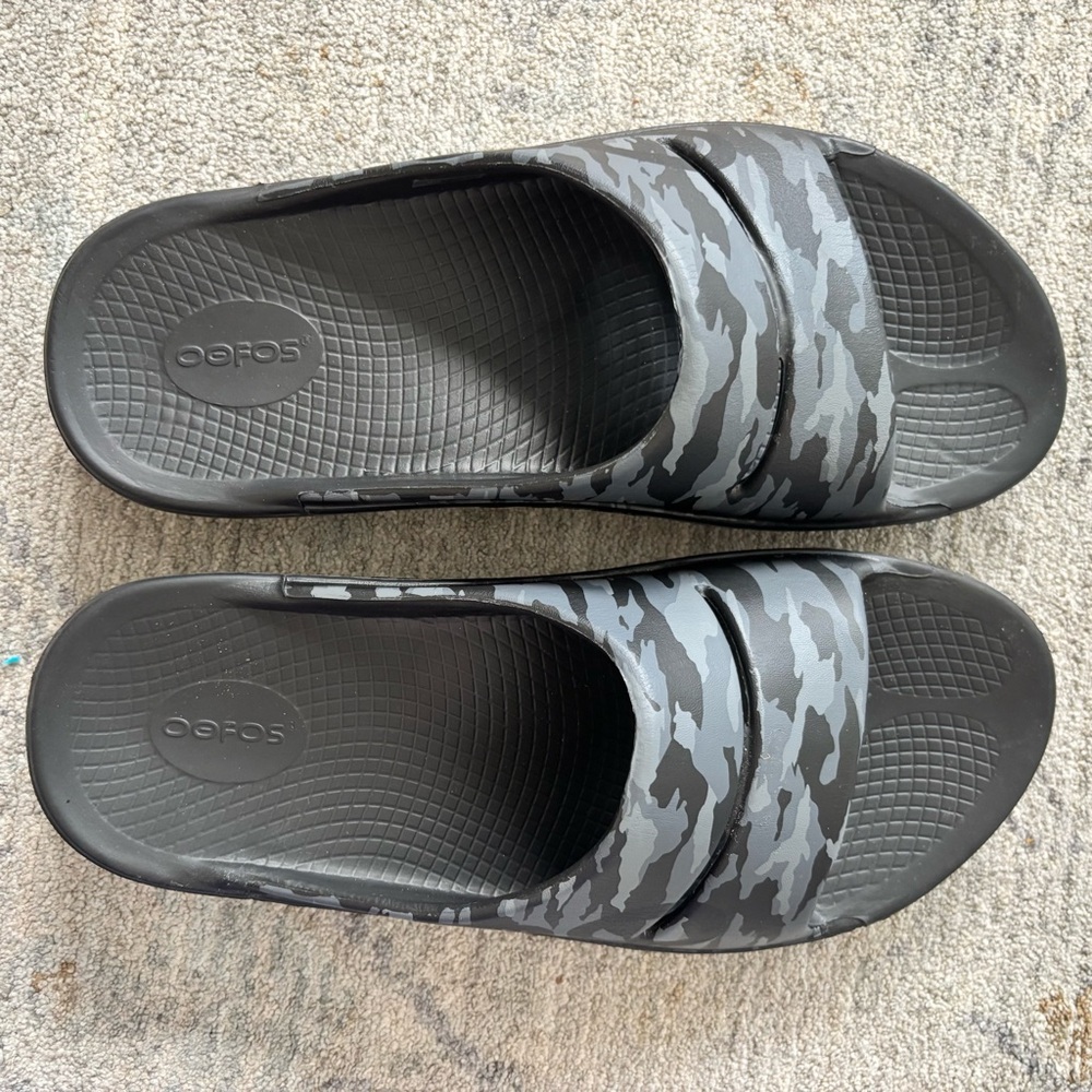 OOFOS OOahh Camo Slide Sandals Recovery Footwear M11/W13 Comfy Stylish Casual - Picture 6 of 7